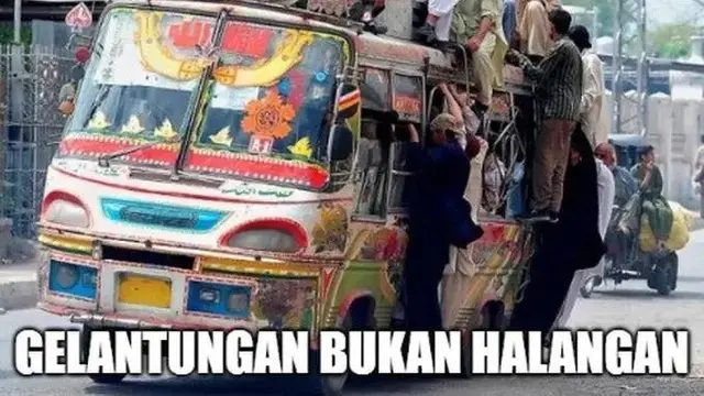 10 Meme Nyeleneh Momen yang Terjadi Waktu Mudik Lebaran - IDNCash